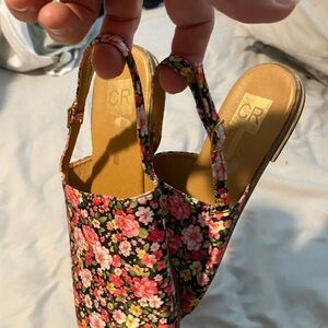 Floral Sandals Size 8.5